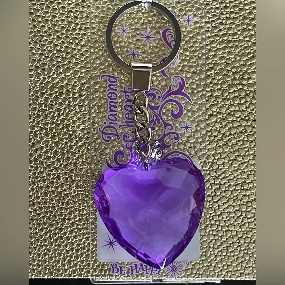 Diamond Heart Key Chain - Picture 6 of 7